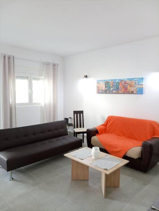 Downtown With Private Parking Appartement Rhodes City